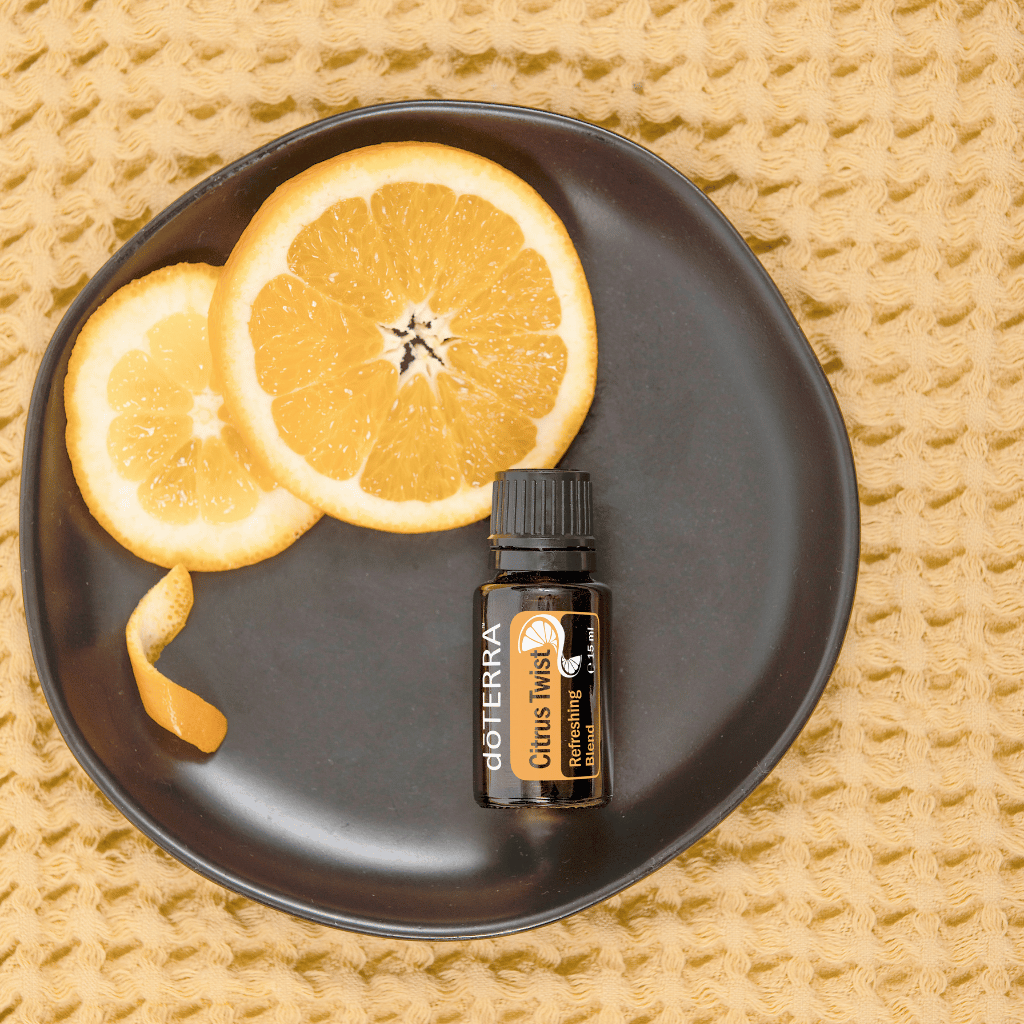 Citrus Twist 15 ml doTERRA es una mezcla aromática calmante, relajante y estimulante. Aceites esenciales en Zaragoza, Huesca y Teruel. Aromaterapia para todas las edades.